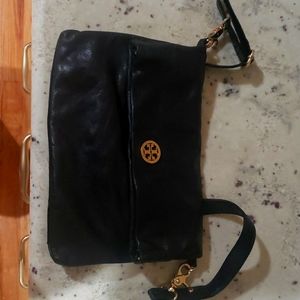Tory burch bag.